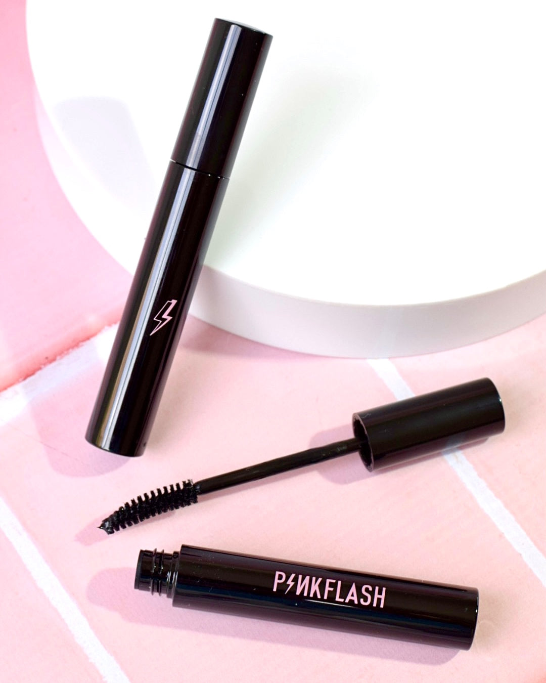 Pestañina waterproof Pink Flash Long Negro pestañas largas y definidas