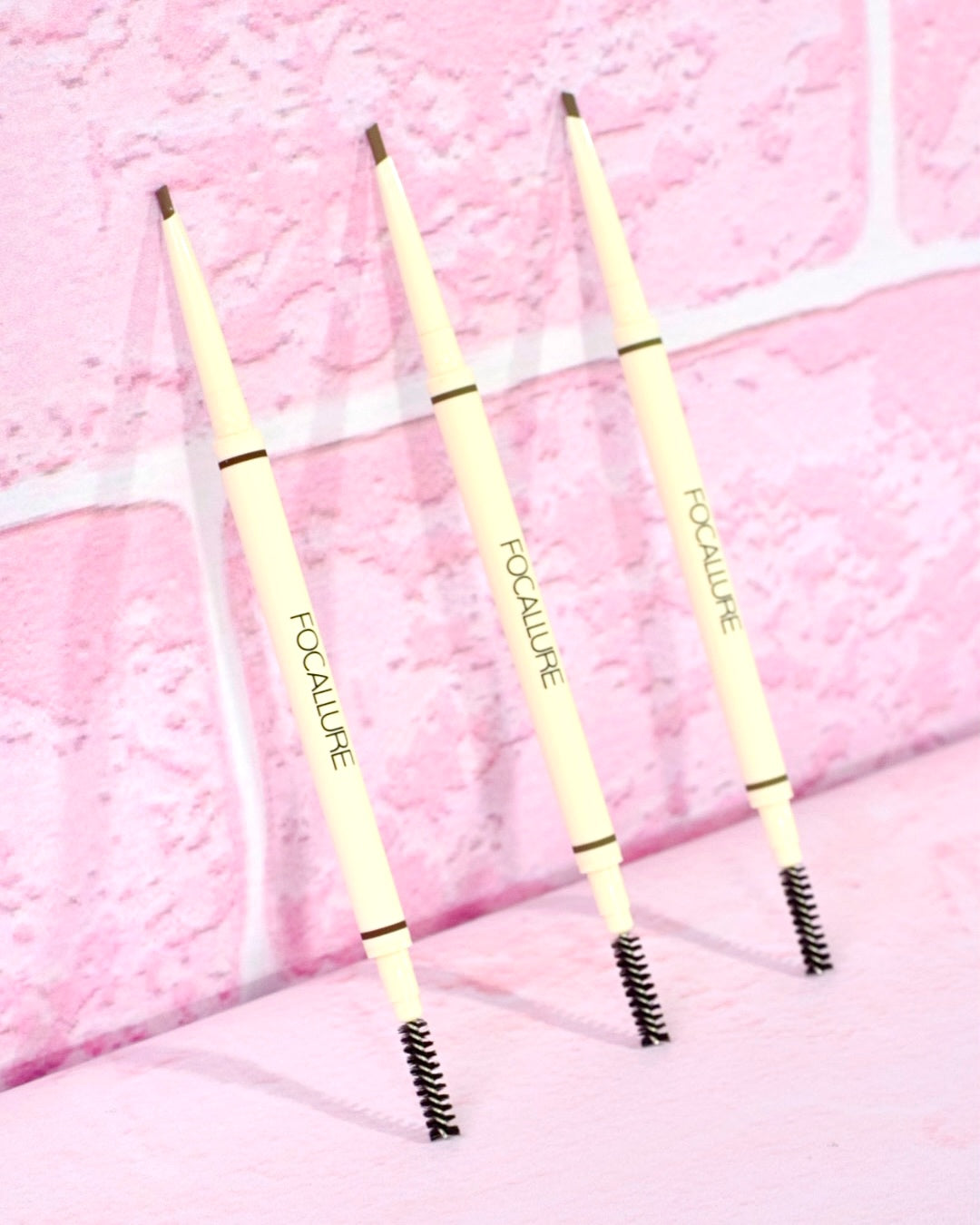 Lápiz de cejas Triangle Tip Focallure